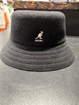 Bob noir KANGOL MONDEVILLAGE