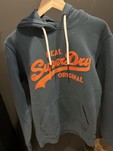 Sweat bleu SUPERDRY MONDEVILLAGE