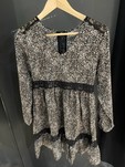 Robe noir  motif LTC MONDEVILLAGE