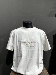T-shirt CALVIN KLEIN MONDEVILLAGE