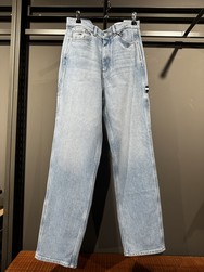 Jean TOMMY JEANS CAEN 